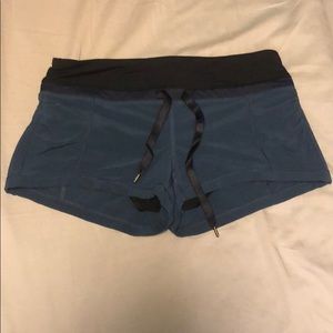 Lulu lemon shorts with built in underwear